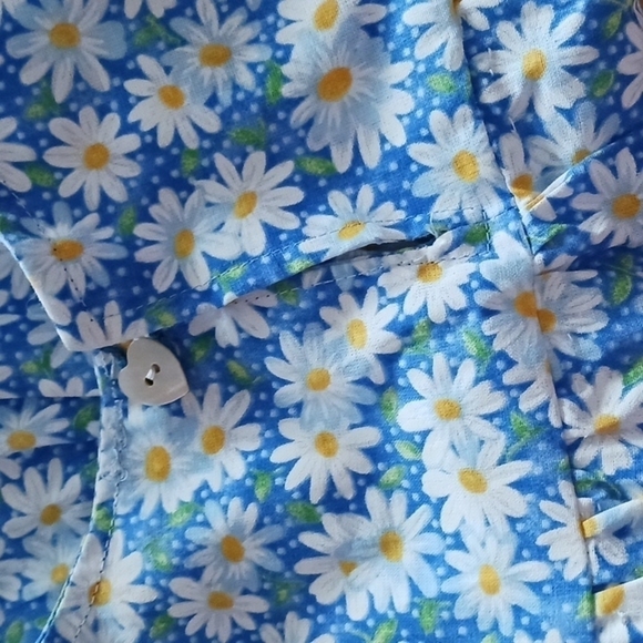 Hand Crafted Summer Time Dress - Picture 4 of 4